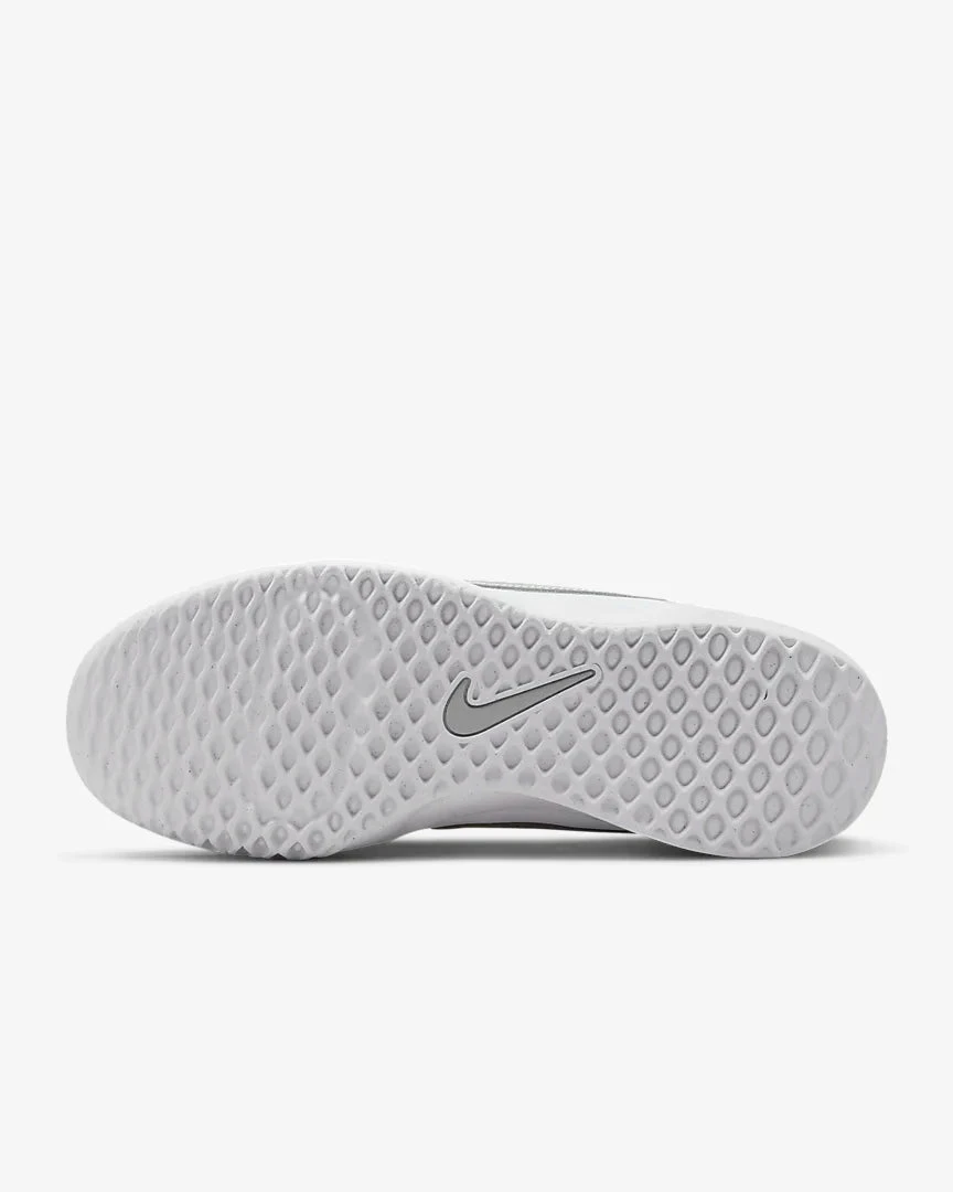 Nike Court Zoom Lite 3 (Women's) - White/Metallic Silver (Available Size: 10.5) 3 Nike Court Zoom Lite 3 (Women's) - White/Metallic Silver (Available Size: 10.5) - Image 3